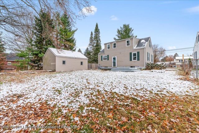 2058 Park Lane, Holt, MI 48842