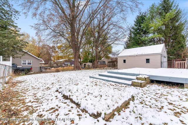 2058 Park Lane, Holt, MI 48842