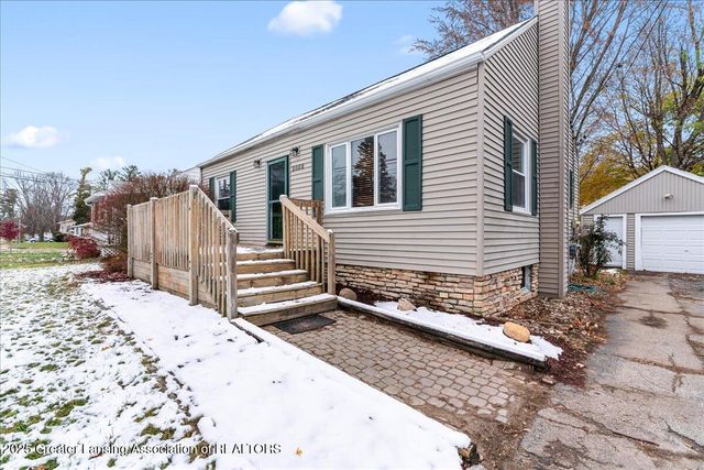 2058 Park Lane, Holt, MI 48842