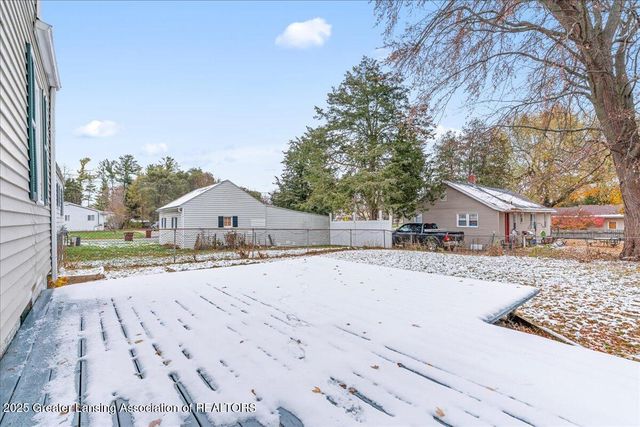 2058 Park Lane, Holt, MI 48842