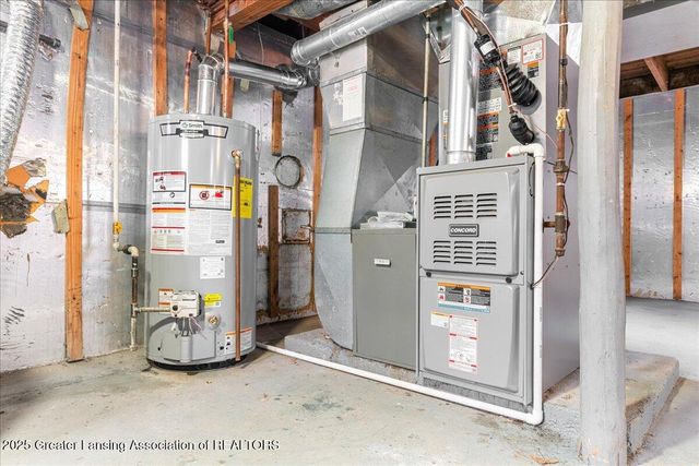 2058 Park Lane, Holt, MI 48842