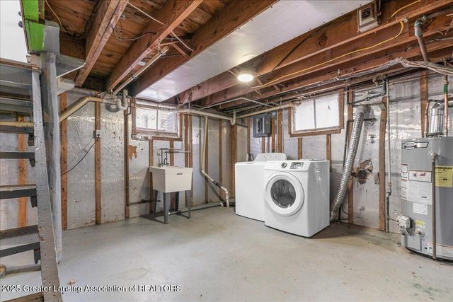 2058 Park Lane, Holt, MI 48842