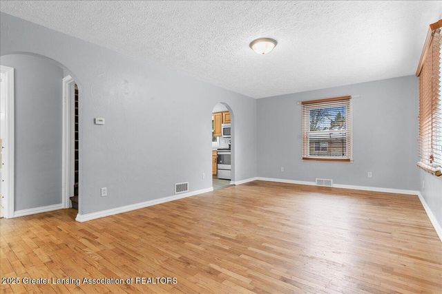 2058 Park Lane, Holt, MI 48842