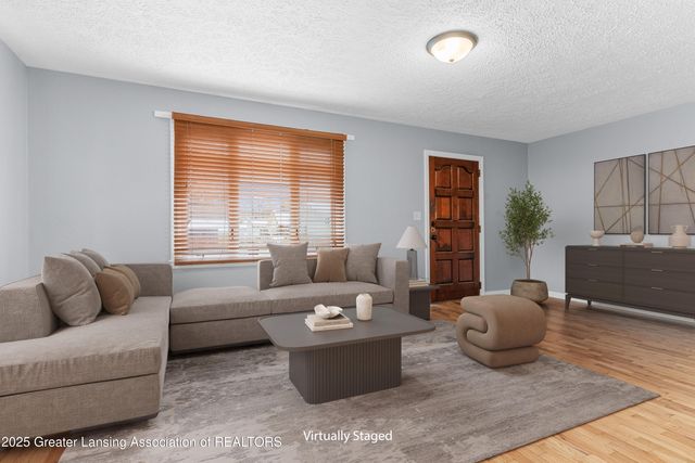 2058 Park Lane, Holt, MI 48842