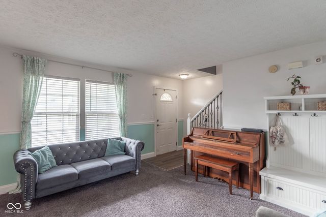1906 Windsor Lane, Danville, IN 46122