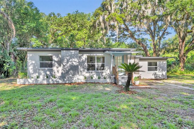 2400 ORANGE AVENUE, Sanford, FL 32771