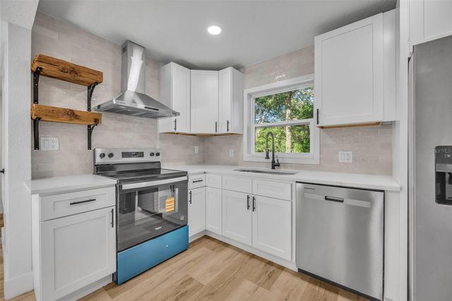 2400 ORANGE AVENUE, Sanford, FL 32771
