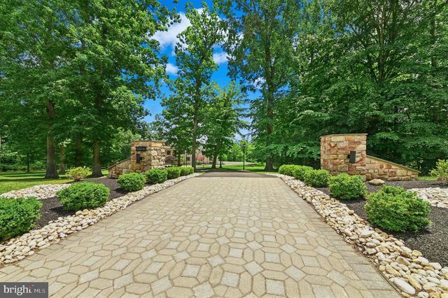 15 GREAT HILLS RD, New Hope, PA 18938