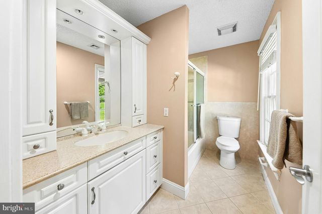 15 GREAT HILLS RD, New Hope, PA 18938