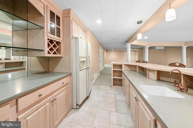 15 GREAT HILLS RD, New Hope, PA 18938