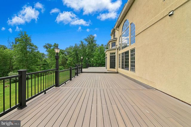 15 GREAT HILLS RD, New Hope, PA 18938