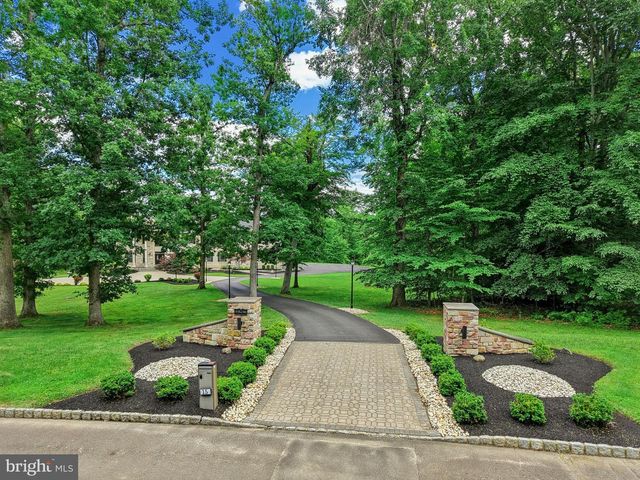 15 GREAT HILLS RD, New Hope, PA 18938
