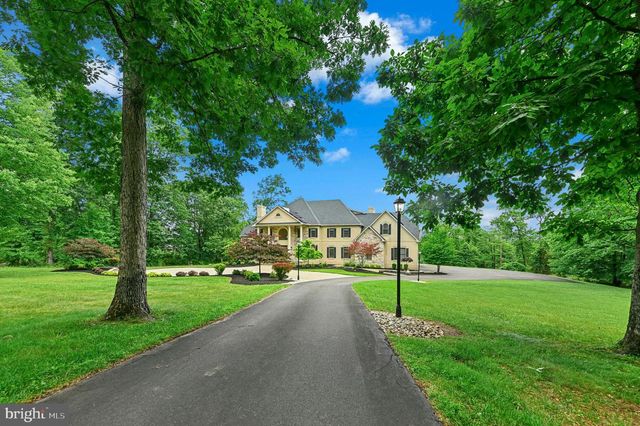 15 GREAT HILLS RD, New Hope, PA 18938
