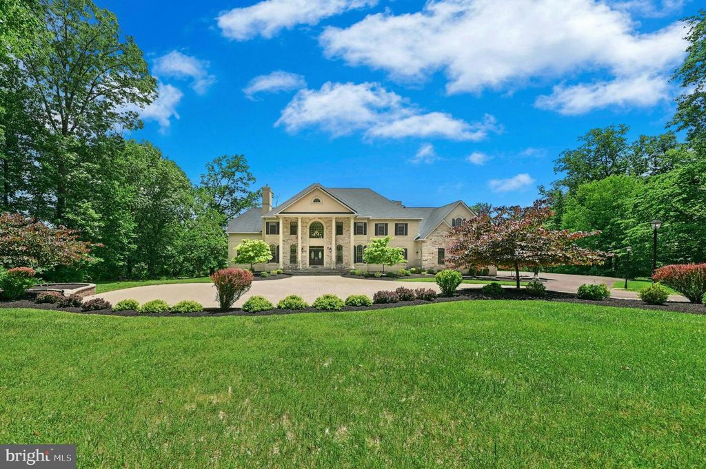 15 GREAT HILLS RD, New Hope, PA 18938