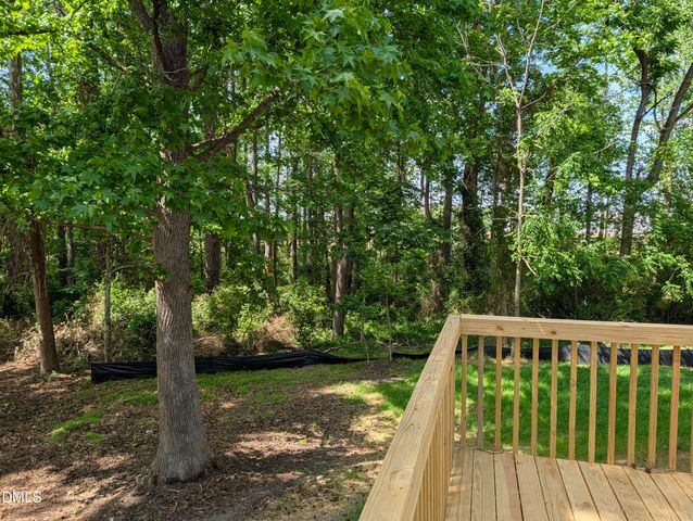 67 Oak Bluff Court, Fuquay Varina, NC 27526