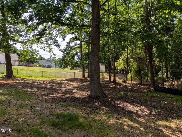 67 Oak Bluff Court, Fuquay Varina, NC 27526