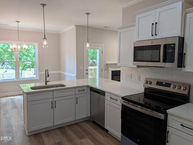 67 Oak Bluff Court, Fuquay Varina, NC 27526