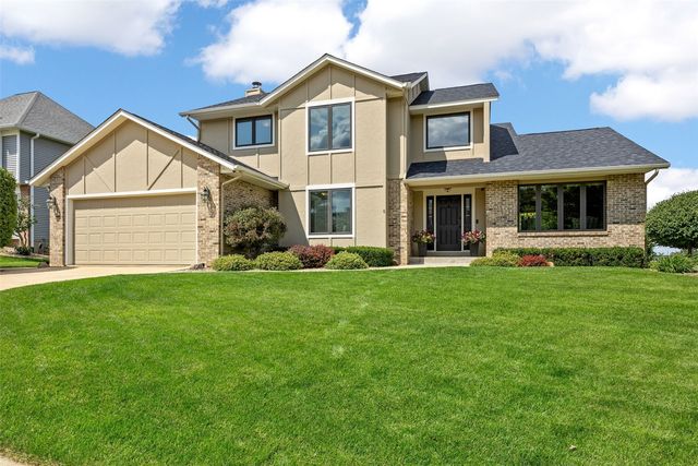 3120 Falcon Drive NE, Cedar Rapids, IA 52402