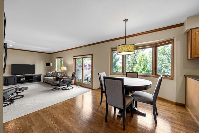 3120 Falcon Drive NE, Cedar Rapids, IA 52402