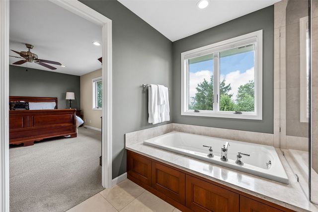 3120 Falcon Drive NE, Cedar Rapids, IA 52402