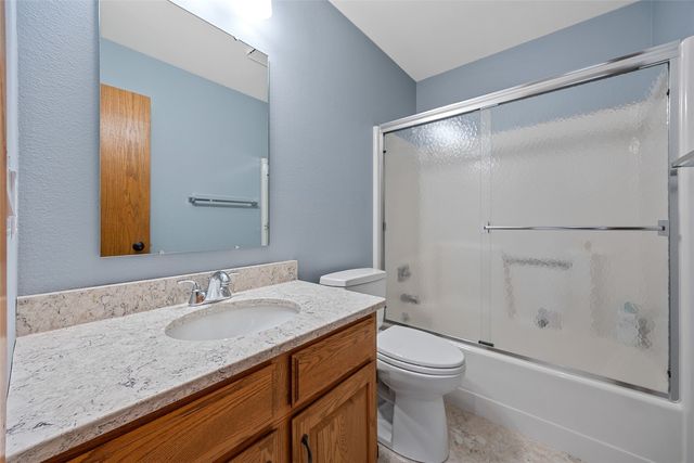 3120 Falcon Drive NE, Cedar Rapids, IA 52402