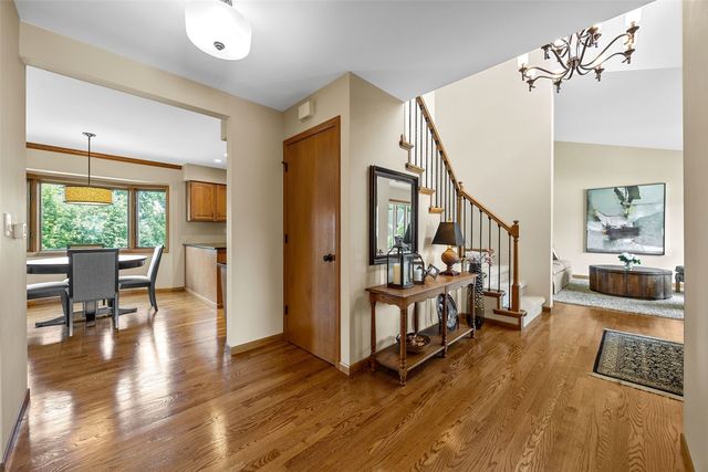 3120 Falcon Drive NE, Cedar Rapids, IA 52402