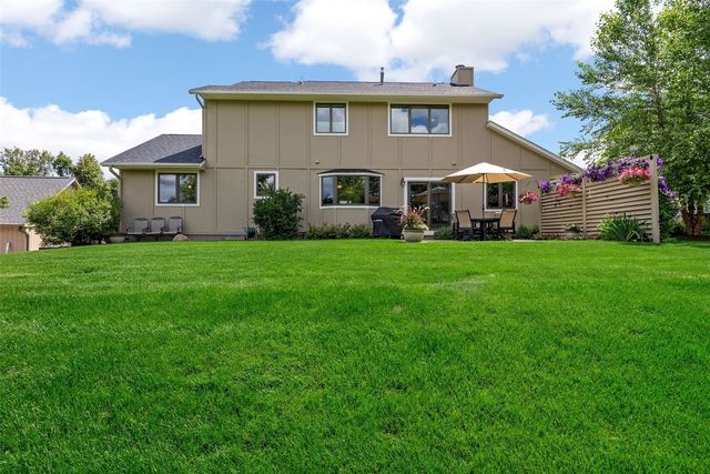 3120 Falcon Drive NE, Cedar Rapids, IA 52402