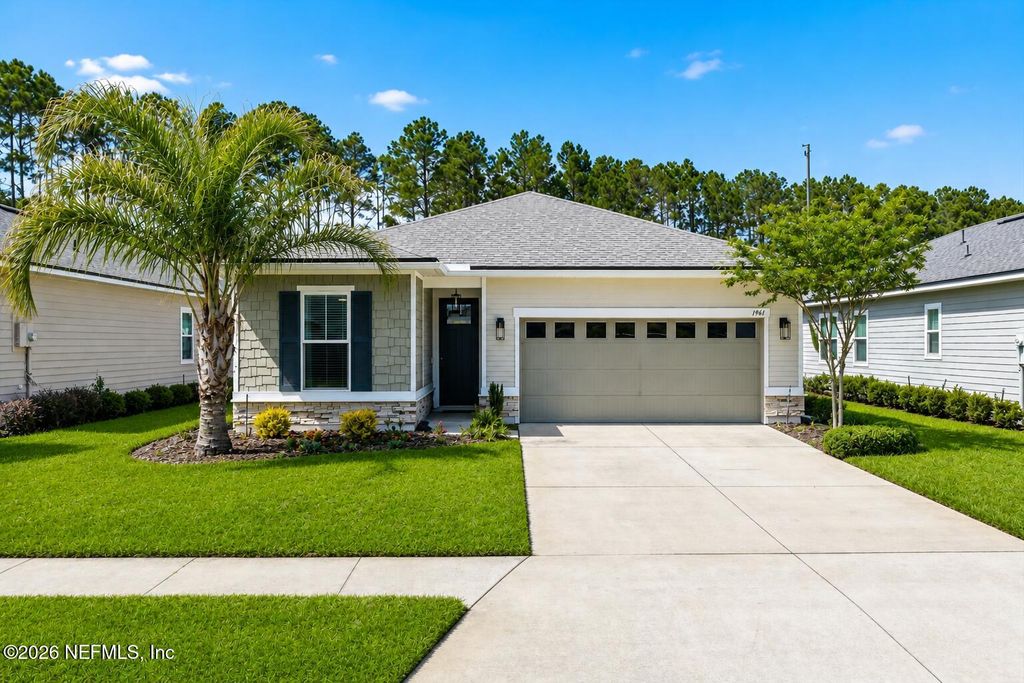 1961 AMBERLY Drive, Middleburg, FL 32068