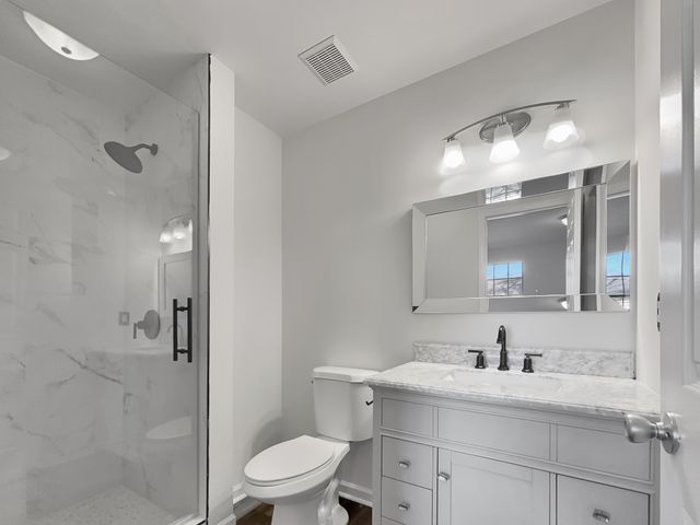 805 Carlisle Ct, N, Nashville, TN 37214