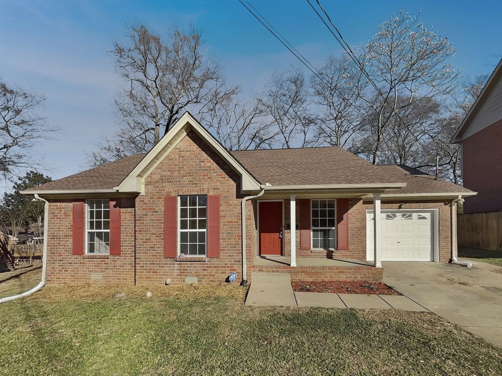 805 Carlisle Ct, N, Nashville, TN 37214