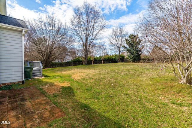 2001 Ambrose Park Lane, Cary, NC 27518