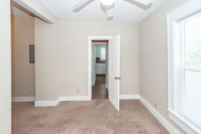 89 Folly Road Boulevard A, Charleston, SC 29407