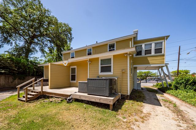 89 Folly Road Boulevard A, Charleston, SC 29407