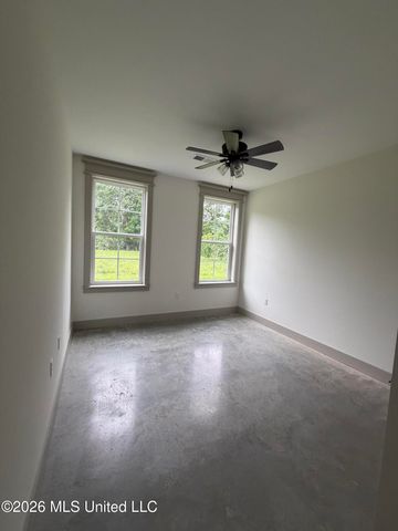 2405 Pleasant Hill Road, Nesbit, MS 38651