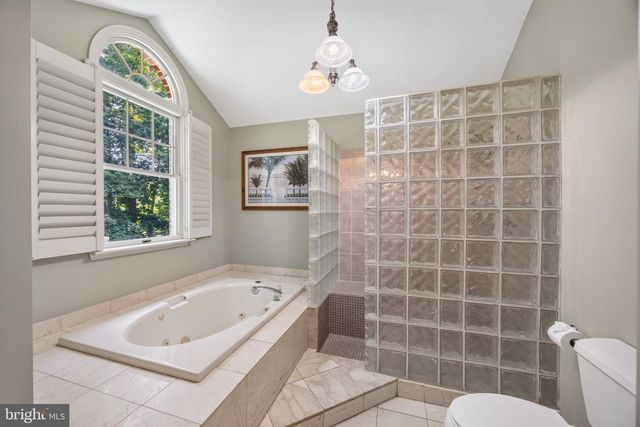 12 WESLEY WOODS CT, Kingsville, MD 21087