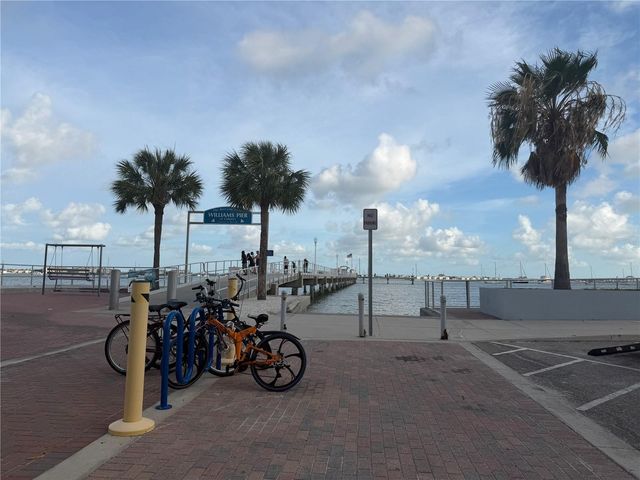 5009 9TH AVENUE S, Gulfport, FL 33707