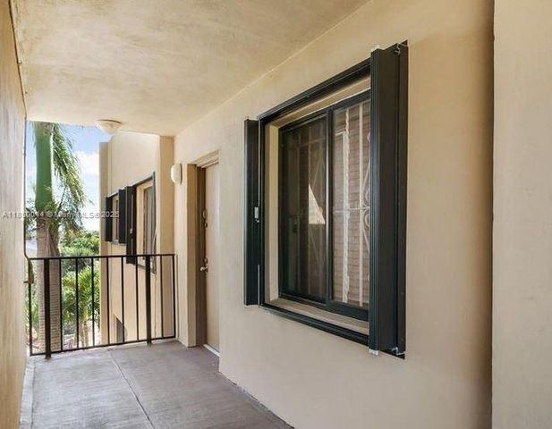 8625 NW 8th St 407, Miami, FL 33126