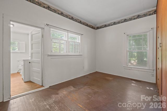 1517 E NC 10 Highway, Newton, NC 28658
