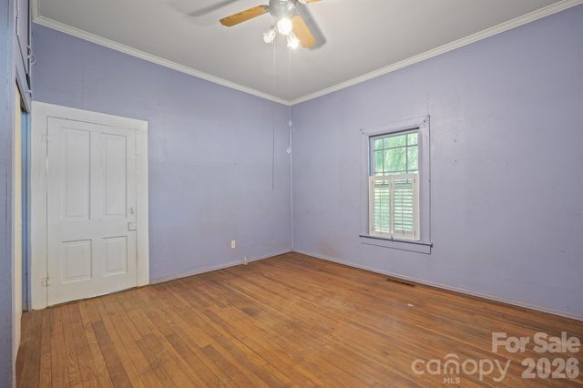 1517 E NC 10 Highway, Newton, NC 28658