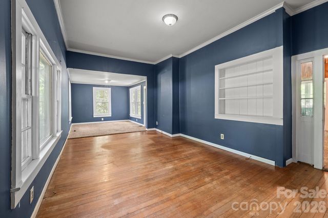 1517 E NC 10 Highway, Newton, NC 28658
