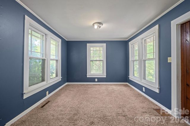 1517 E NC 10 Highway, Newton, NC 28658