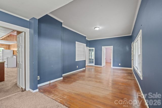 1517 E NC 10 Highway, Newton, NC 28658