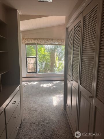10419 Brook Lane SW, Lakewood, WA 98499
