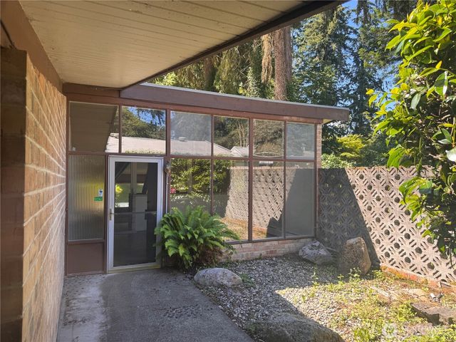 10419 Brook Lane SW, Lakewood, WA 98499