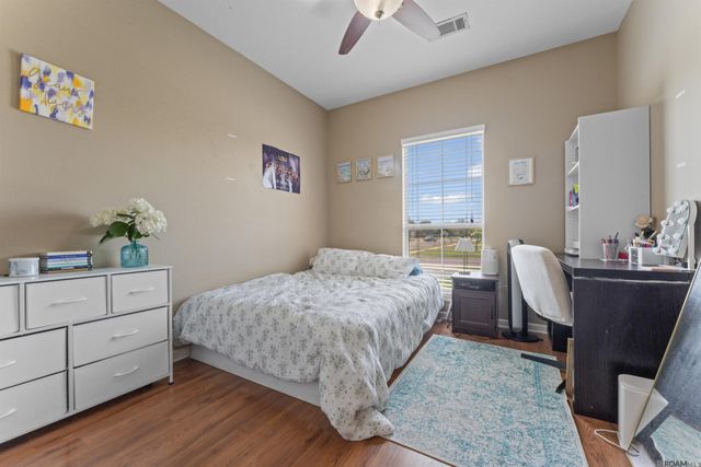 9099 Lake Mist Drive, Baton Rouge, LA 70810