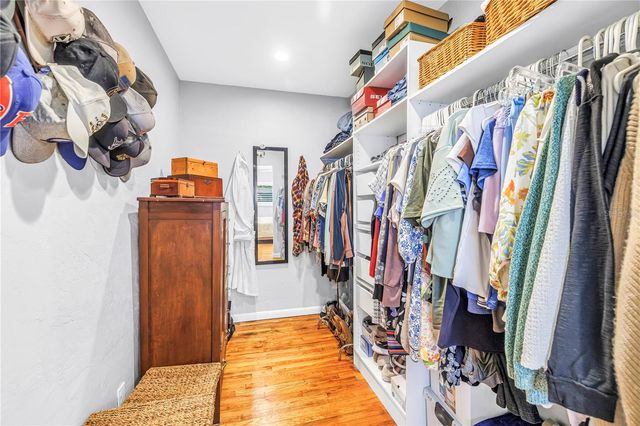 201 35TH AVENUE NE, St Petersburg, FL 33704