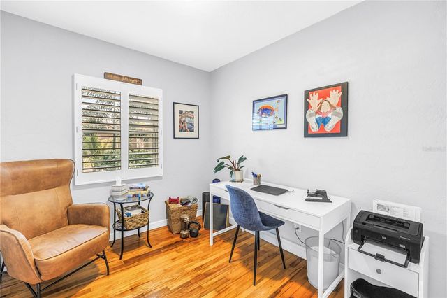 201 35TH AVENUE NE, St Petersburg, FL 33704