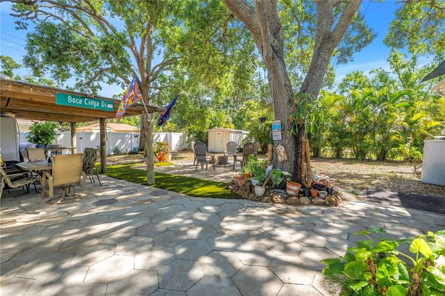 201 35TH AVENUE NE, St Petersburg, FL 33704