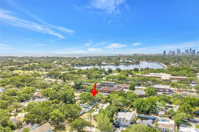 201 35TH AVENUE NE, St Petersburg, FL 33704