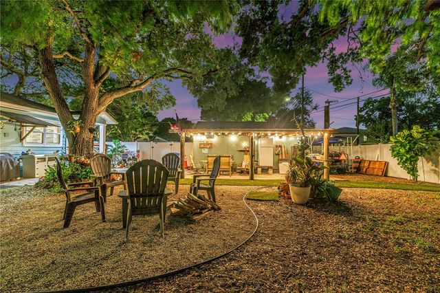 201 35TH AVENUE NE, St Petersburg, FL 33704